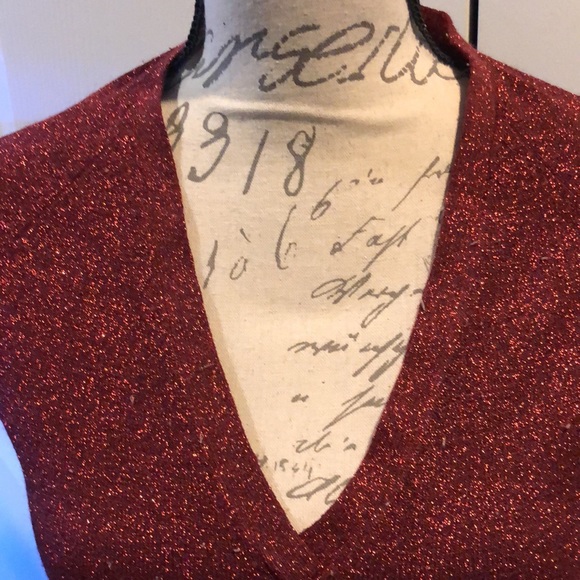 French connection size medium red short sleeved top - Picture 2 of 8